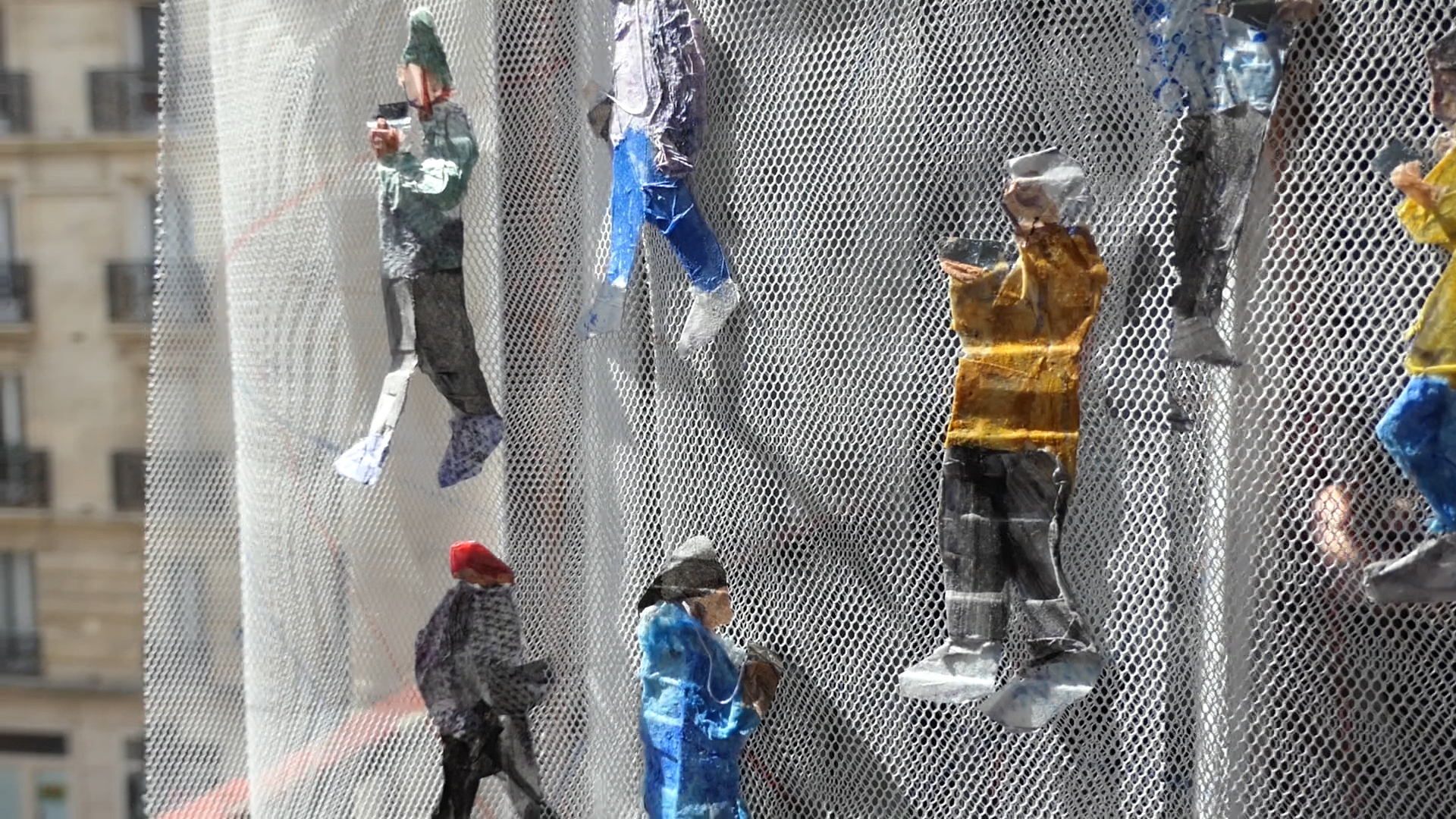 Sur la toile ! / On the net !